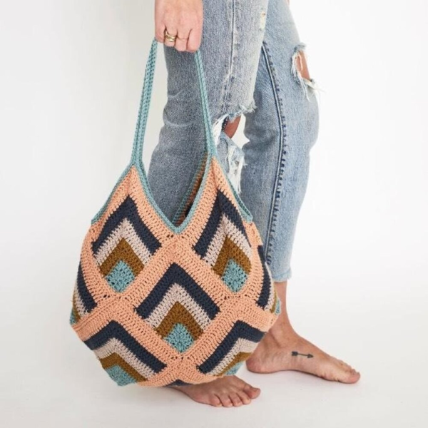 Beautiful Bag - Free Pattern - Crafts Ideas